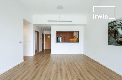 Apartment - 1 - 2 for rent in Vida Residence - The Hills - Dubai