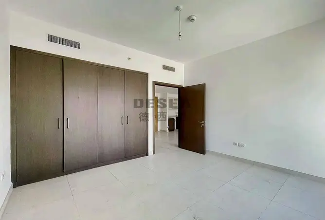 156191215 - Property Image 3