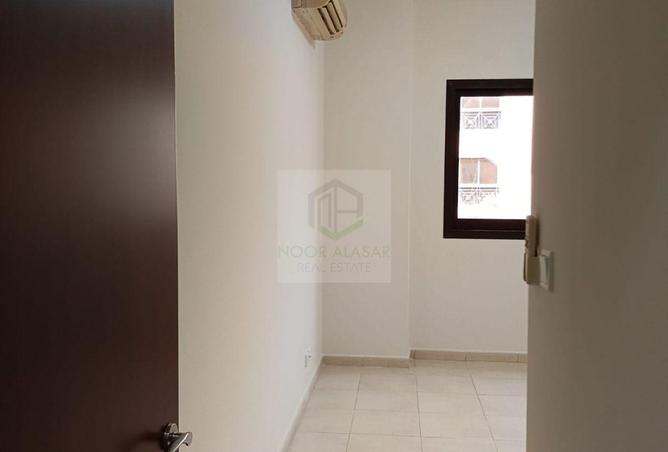 112315456 - Property Image 3
