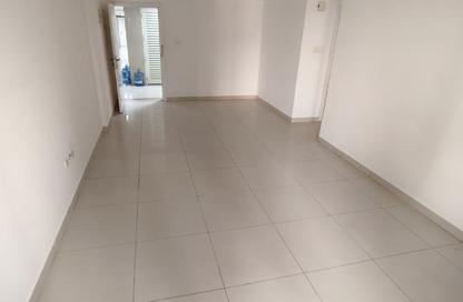 Apartment - 2 Bedrooms - 2 Bathrooms for rent in Al Khan Corniche - Al Khan - Sharjah