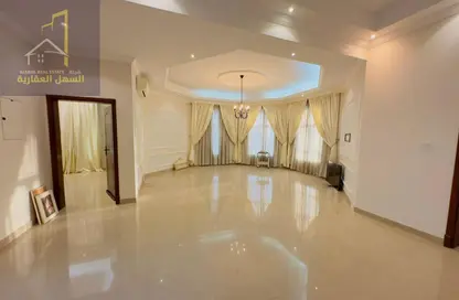 Villa - 5 Bedrooms for sale in Al Ramaqiya - Wasit - Sharjah Villa - 5 Bedrooms for sale in Al Ramaqiya - Wasit - Sharjah