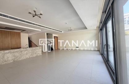 Villa - 5 - 6 for rent in 180 Degrees Villas - Liwan - Dubai