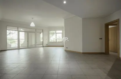 Apartment - 3 Bedrooms - 4 Bathrooms for rent in Al Hamri - Shoreline Apartments - Palm Jumeirah - Dubai