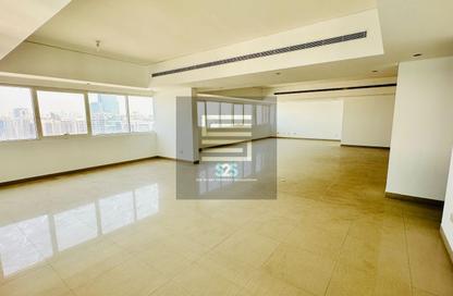 Apartment - 4 - 5 for rent in Khalidiya Towers - Al Khalidiya - Abu Dhabi