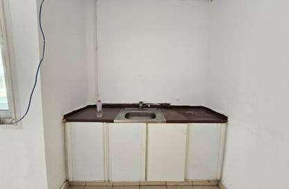 Apartment - Studio - 1 Bathroom for rent in Fire Station Road - Muwaileh - Sharjah