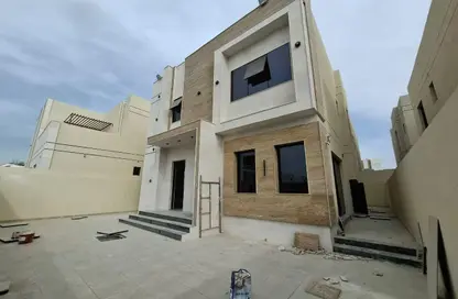 فيلا - 3 غرف نوم - 5 حمامات للبيع في الزاهية - عجمان