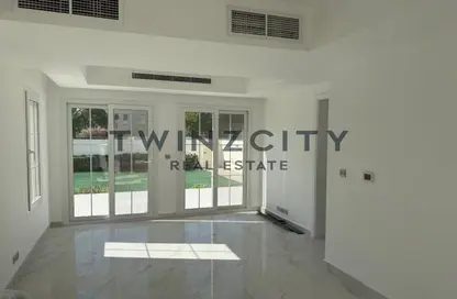 Villa - 3 Bedrooms - 2 Bathrooms for rent in Springs 3 - The Springs - Dubai