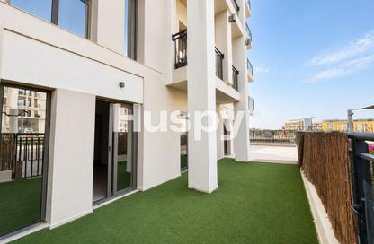 Apartment - 3 Bedrooms - 3 Bathrooms for sale in Hayat Boulevard 2B - Hayat Boulevard 2 - Hayat Boulevard - Town Square - Dubai