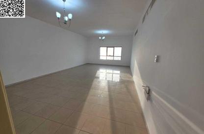 Apartment - 3 Bedrooms - 3 Bathrooms for rent in Corniche Tower - Ajman Corniche Road - Ajman
