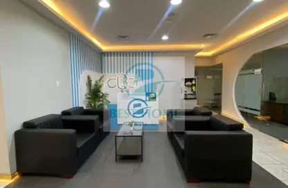 Office Space - 1 Bedroom - 4 Bathrooms for rent in Corniche Tower - Corniche Road - Abu Dhabi