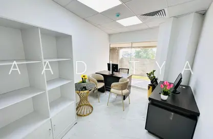 مكتب - غرفة نوم - 1 حمام للايجار في ريم ريزدنسي - الكرامة - دبي