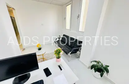 مكتب - غرفة نوم - 1 حمام للايجار في مبنى هوريزون - بورسعيد - ديرة - دبي