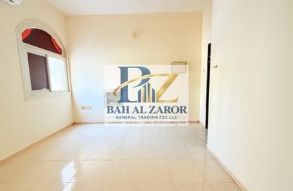 Apartment - Studio - 1 for rent in Fire Station Road - Muwaileh - Sharjah Apartment - Studio - 1 for rent in Fire Station Road - Muwaileh - Sharjah