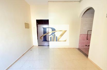Apartment - Studio - 1 for rent in Fire Station Road - Muwaileh - Sharjah Apartment - Studio - 1 for rent in Fire Station Road - Muwaileh - Sharjah