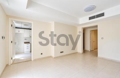 Townhouse - 2 - 3 for rent in Springs 3 - The Springs - Dubai
