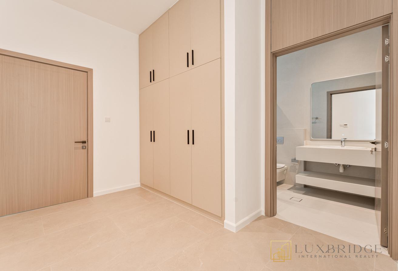 Stunning Villa | Brand New | Basement photo 15
