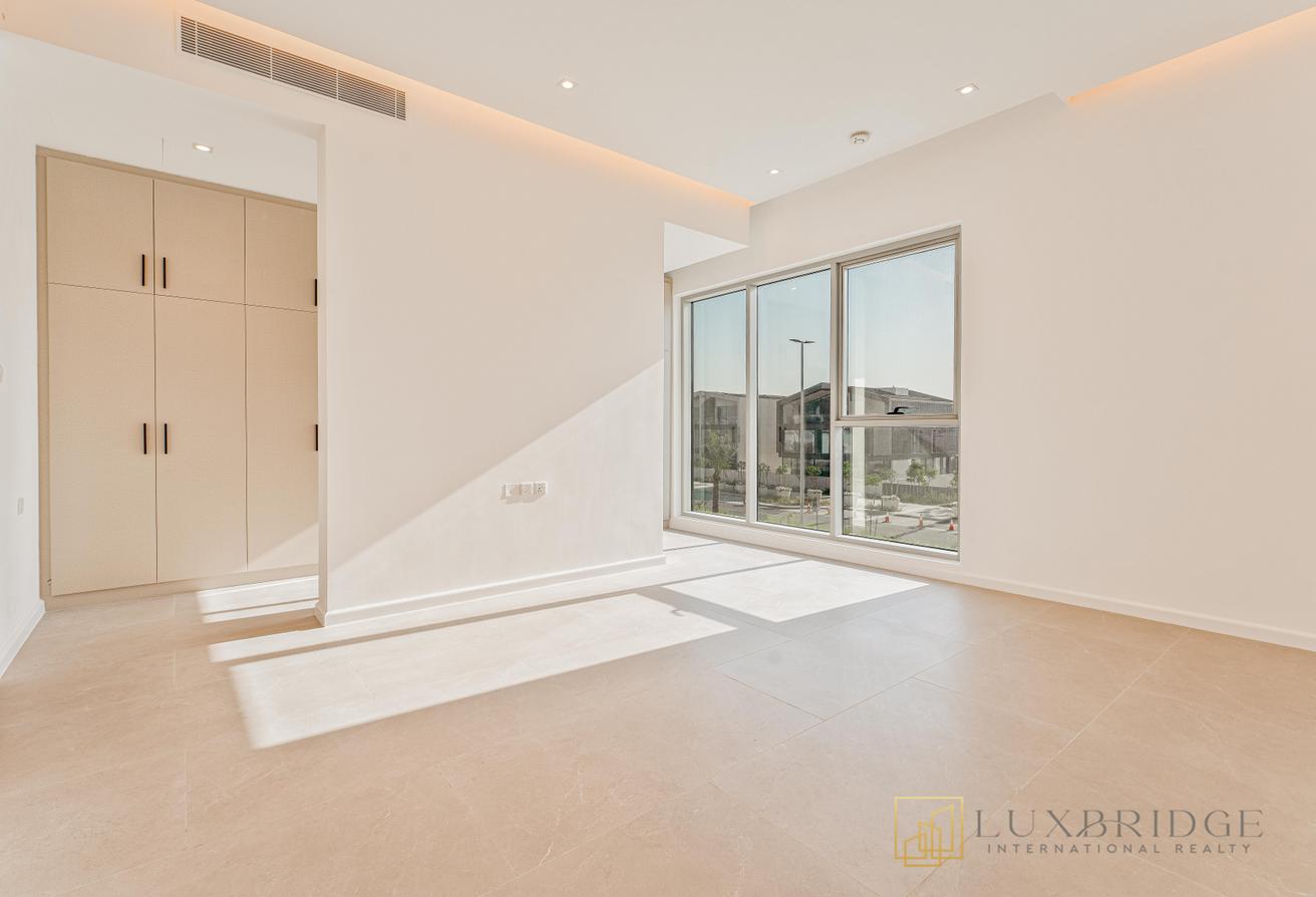 Stunning Villa | Brand New | Basement photo 16