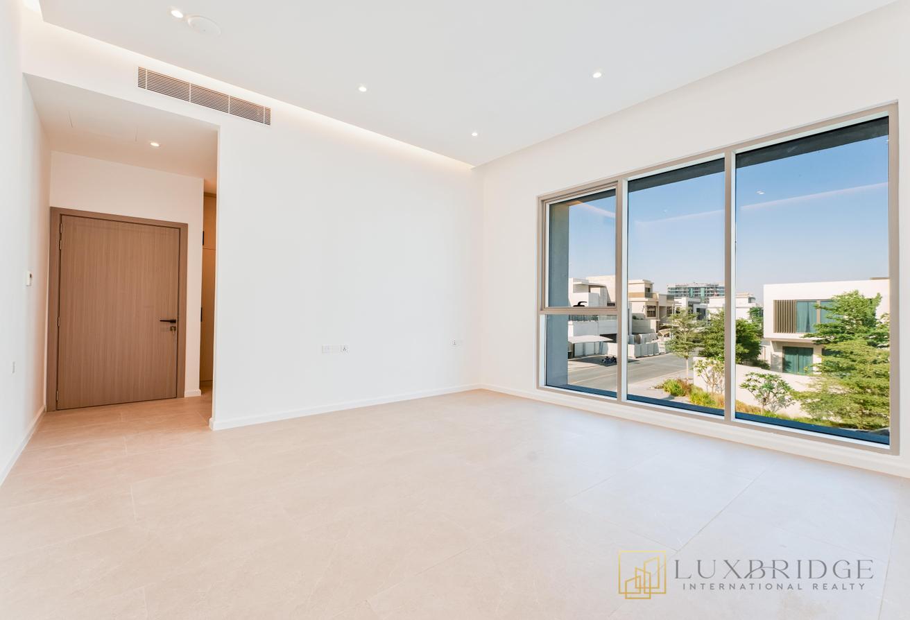Stunning Villa | Brand New | Basement photo 13