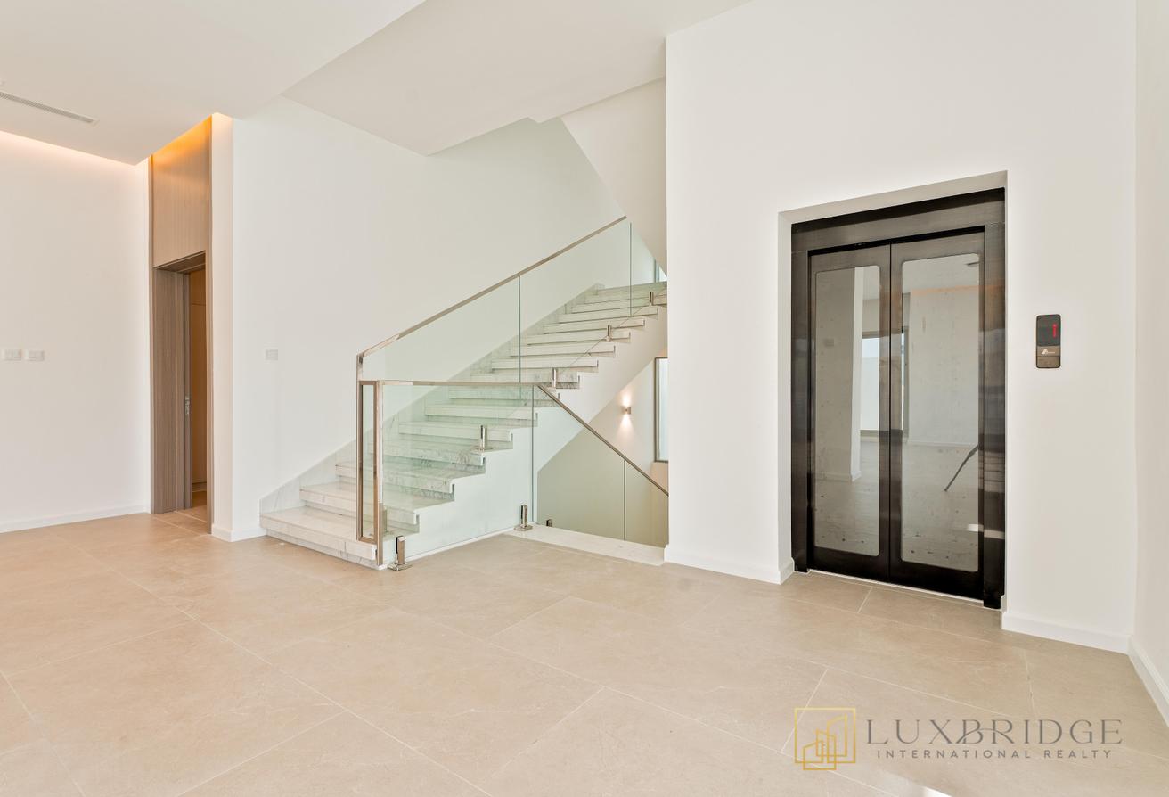 Stunning Villa | Brand New | Basement photo 7