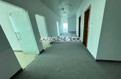 مكتب - استوديو للايجار في كابيتال جولدن تاور - الخليج التجاري - دبي