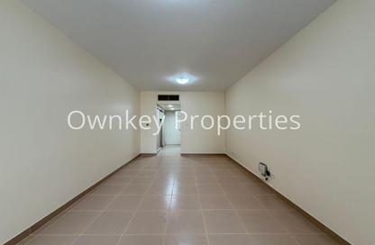 Apartment - Studio - 1 Bathroom for rent in Golden Sands 6 - Al Mankhool - Bur Dubai - Dubai Apartment - Studio - 1 Bathroom for rent in Golden Sands 6 - Al Mankhool - Bur Dubai - Dubai