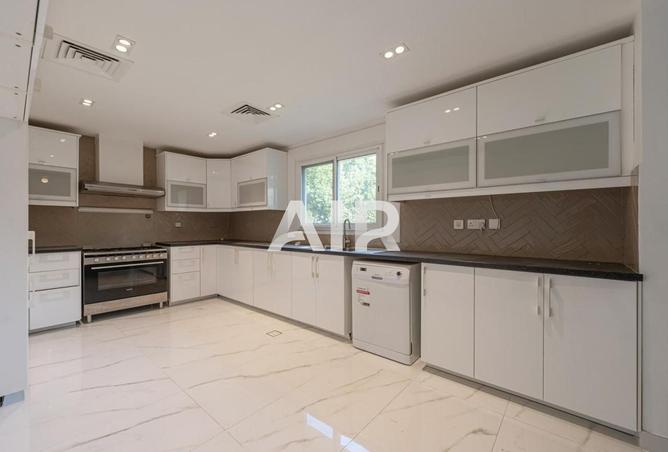 82803087 - Property Image 2