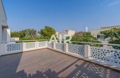 Villa - 4 Bedrooms - 5 Bathrooms for rent in Meadows 9 - Meadows - Dubai