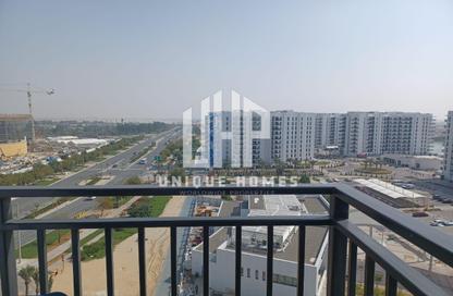 Apartment - 3 Bedrooms - 3 Bathrooms for rent in Waters Edge - Yas Island - Abu Dhabi