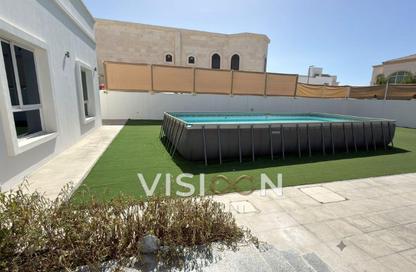 Villa - 4 Bedrooms - 6 Bathrooms for rent in Nad Al Sheba 4 - Nad Al Sheba - Dubai Villa - 4 Bedrooms - 6 Bathrooms for rent in Nad Al Sheba 4 - Nad Al Sheba - Dubai