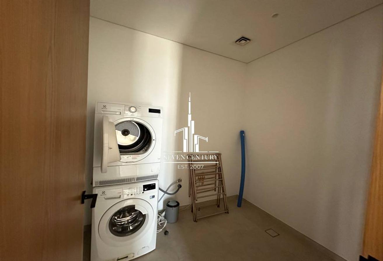 Fully Furnished | Prime Location | Vacant Unit photo 11