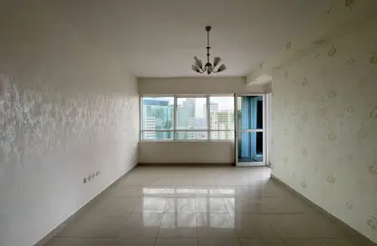 شقة - 2 غرف نوم - 2 حمامات للايجار في برج أمير بو خمسين - المجاز 3 - المجاز - الشارقة