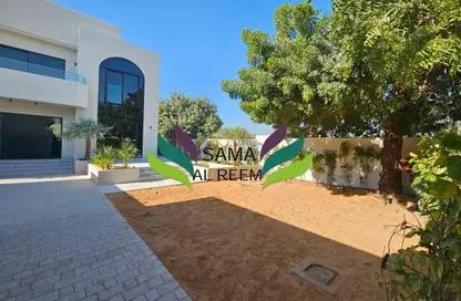 فيلا - 5 غرف نوم - 6 حمامات للايجار في فلل الجميرا 1 - جميرا 1 - جميرا - دبي