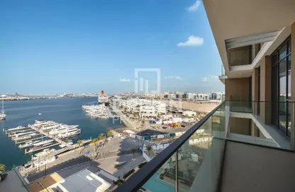 Apartment - 3 Bedrooms - 4 Bathrooms for sale in Seagate Building 1 - Seagate - Mina Rashid - Dubai