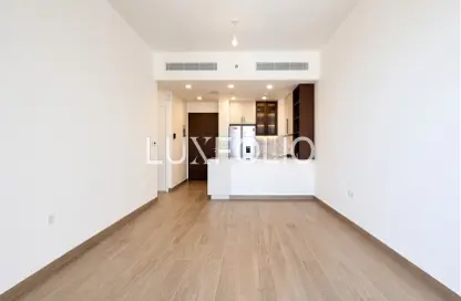 Apartment - 2 Bedrooms - 2 Bathrooms for rent in The Mayfair - Town Square - Dubai