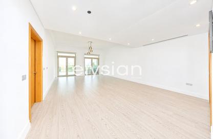 Apartment - 2 - 4 for rent in Al Tamr - Shoreline Apartments - Palm Jumeirah - Dubai