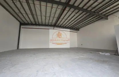 مستودع - استوديو - 1 حمام للايجار في أم الثعوب - أم القيوين