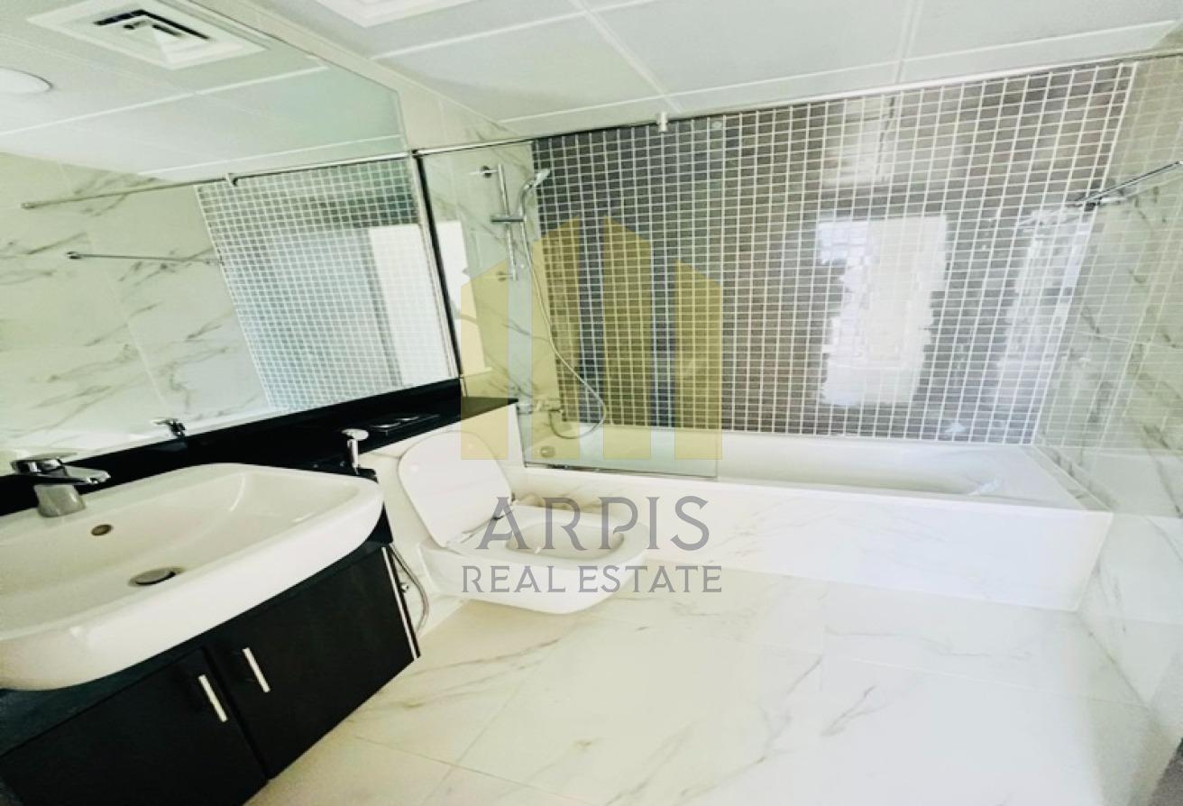 Spacious 1BR | Near WTC Metro | Public Park | JGC photo 7