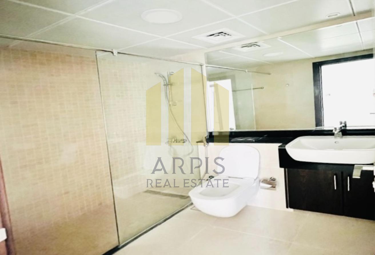 Spacious 1BR | Near WTC Metro | Public Park | JGC photo 6