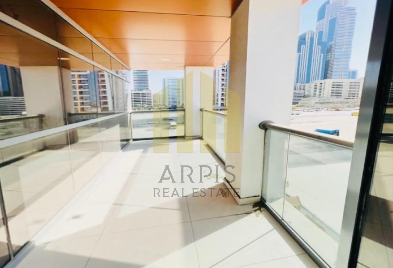 Spacious 1BR | Near WTC Metro | Public Park | JGC photo 10