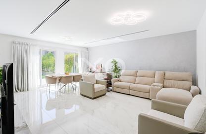 Villa - 3 Bedrooms - 3 Bathrooms for rent in Springs 10 - The Springs - Dubai