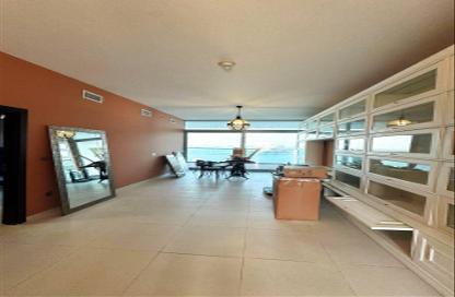 Apartment - 1 Bedroom - 2 Bathrooms for rent in Azure Residences - Palm Jumeirah - Dubai