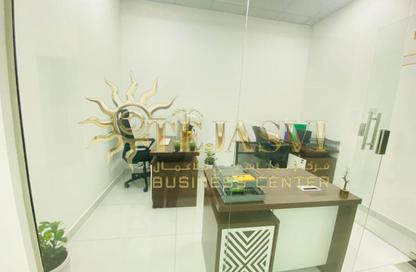 Office Space - Studio - 1 Bathroom for rent in Red Avenue - Al Garhoud - Dubai