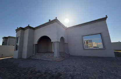 Villa - 3 Bedrooms - 6 Bathrooms for rent in Al Riffa - Ras Al Khaimah