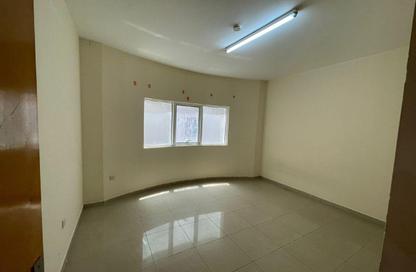 Apartment - 2 Bedrooms - 2 Bathrooms for rent in Zayd Bin Aslam Street - Abu shagara - Sharjah