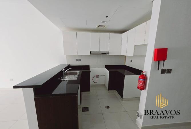 73853046 - Property Image 3