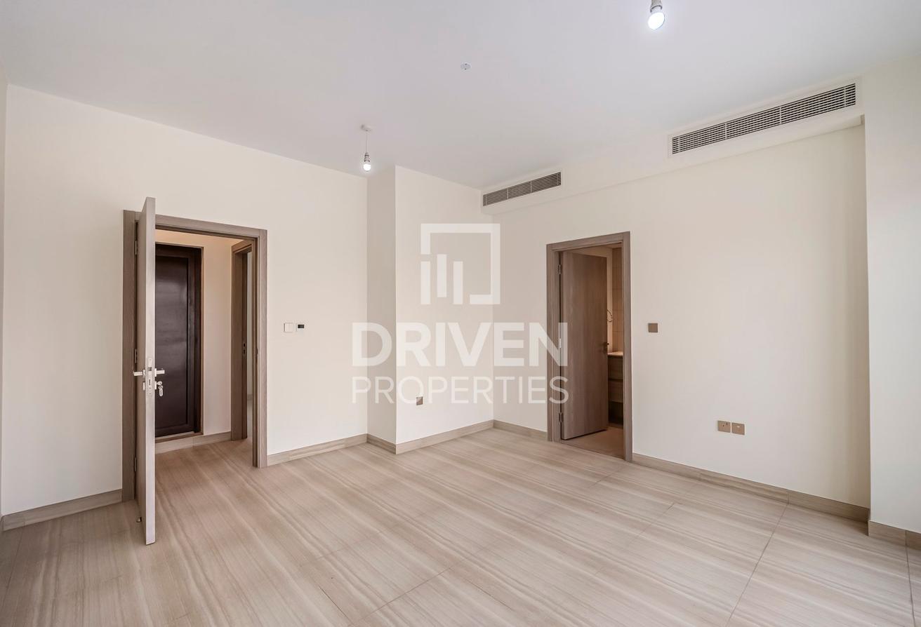Single Row | Maids room | Vacant | Vastu Complaint photo 16