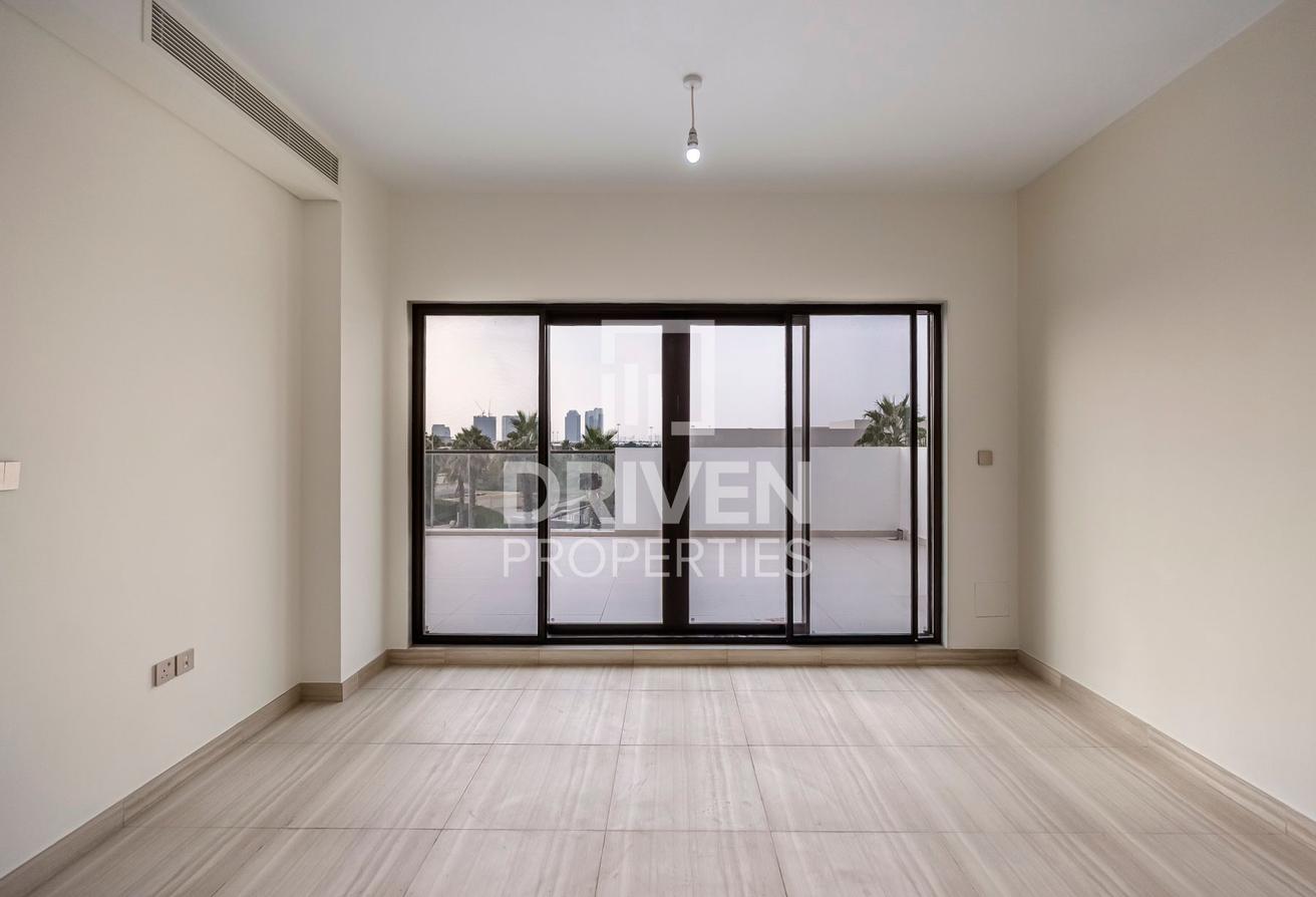 Single Row | Maids room | Vacant | Vastu Complaint photo 15