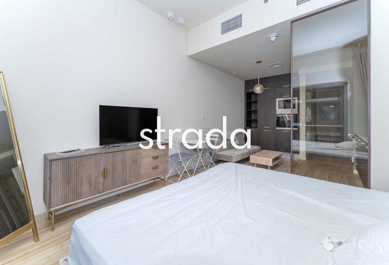 Large Studio | Fully Equipped | Furnished photo 9