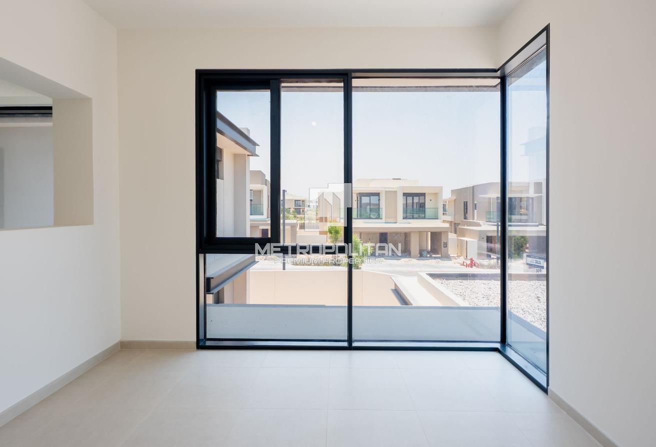 Prime 5 Beds Villa | Gated Community | Type B1 photo 5