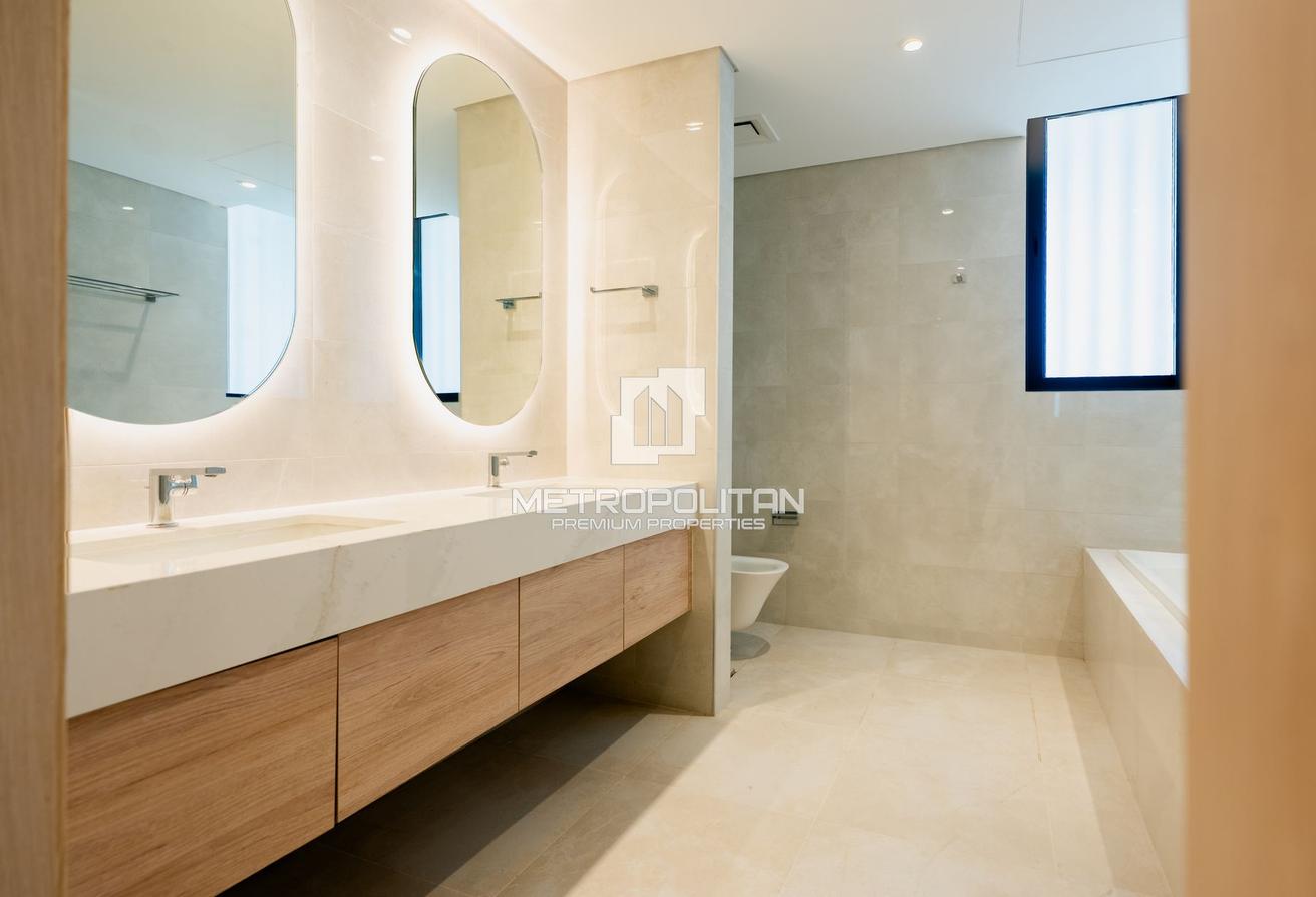 Prime 5 Beds Villa | Gated Community | Type B1 photo 25